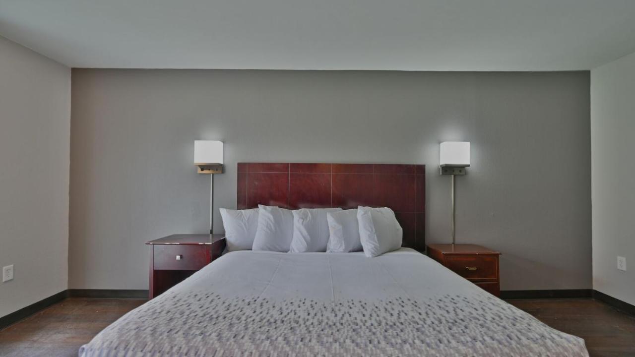 Maplehurst Motel Tunkhannock Екстериор снимка