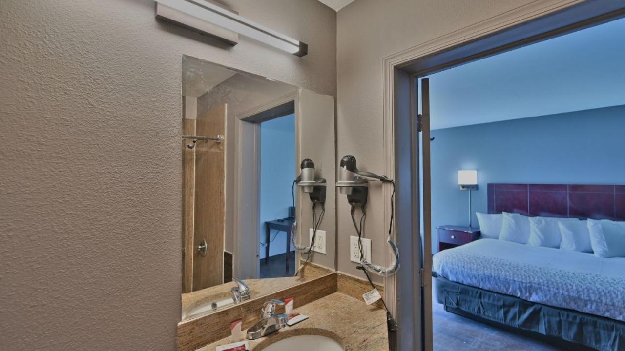 Maplehurst Motel Tunkhannock Екстериор снимка